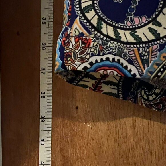 Size 4XL - Shein - Multi-Colored Paisley Lounge Capri Pants - W36"/L25" - Picture 7 of 7